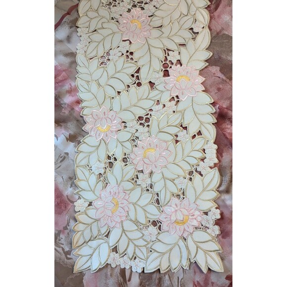 Bella Lux Cut Table Runner Embroidered Pink Floral Cream Tan 13 x 68-inch Gift - Picture 9 of 9